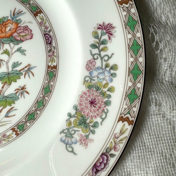 WEDGWOOD “Kutani Crane” Dinner Plate – Bone China, Multicolor Floral, Brown Trim - Picture 4 of 9